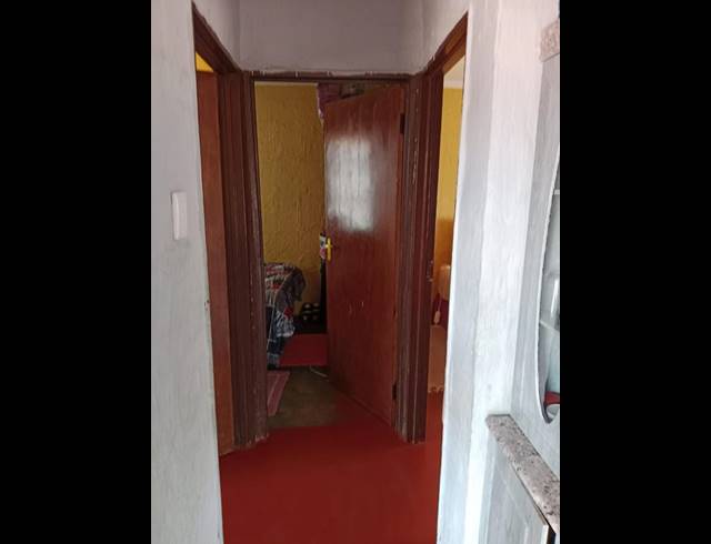 2 BEDROOM HOUSE FOR SALE IN ZONKIZIZWE